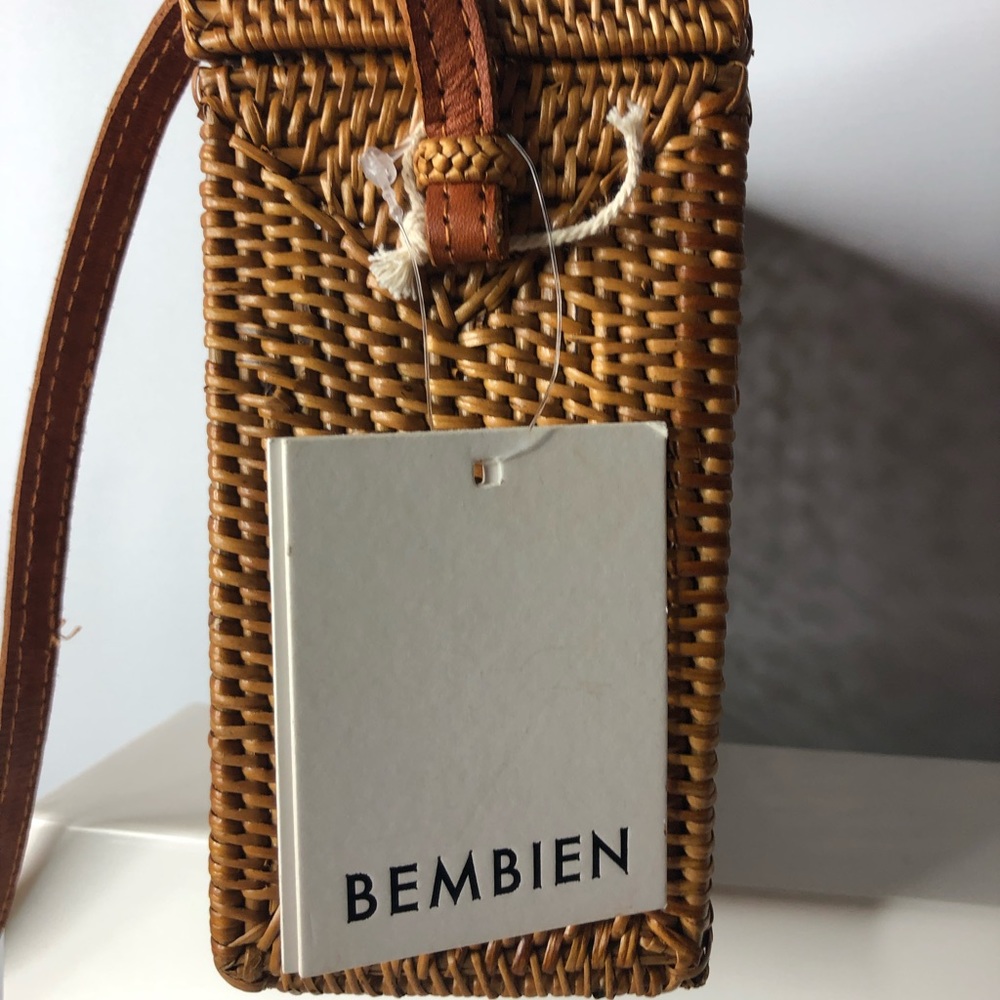 New Woman’s Bembien Shoulder Purse NWT, UNIQUE!!